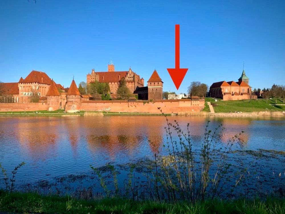 Widok Zamku O Poranku Apartman Malbork Kültér fotó