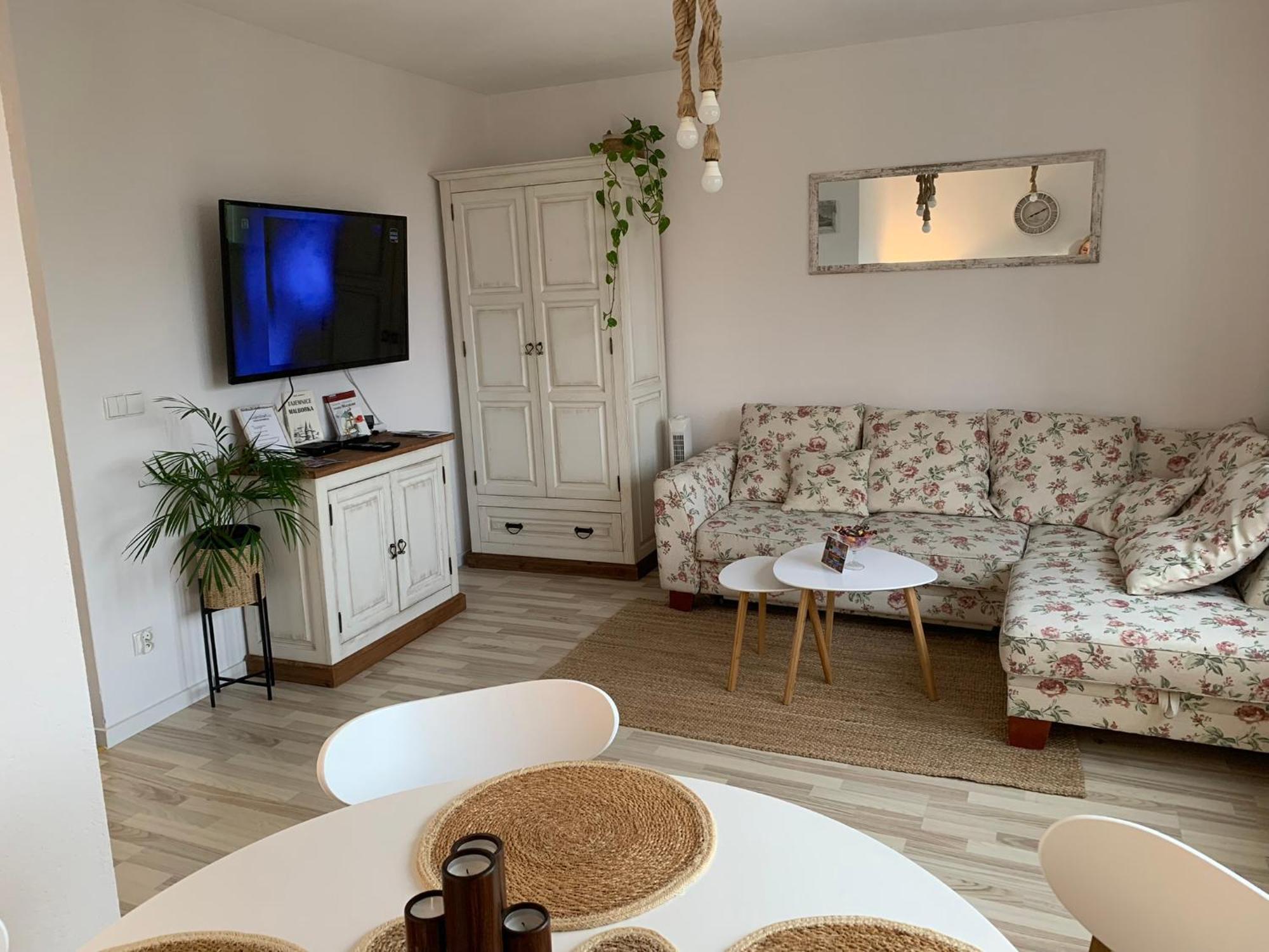 Widok Zamku O Poranku Apartman Malbork Kültér fotó